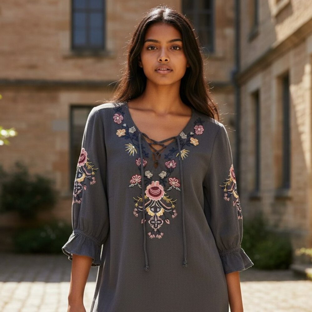Umgee Small Green Gray Flower Embroidered Floral 3/4 Sleeve Blouse Top Shirt S